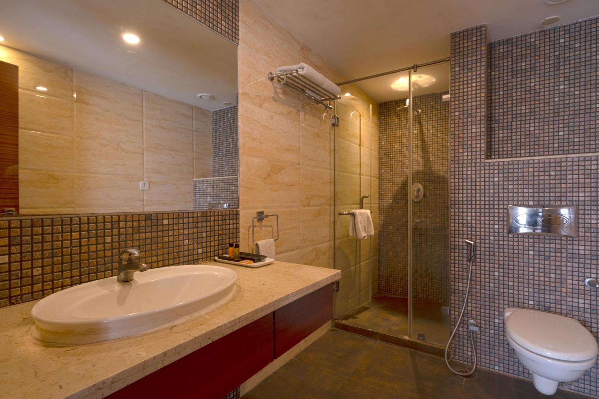 Hotel Celesta - Kalkuta Zewnętrze zdjęcie