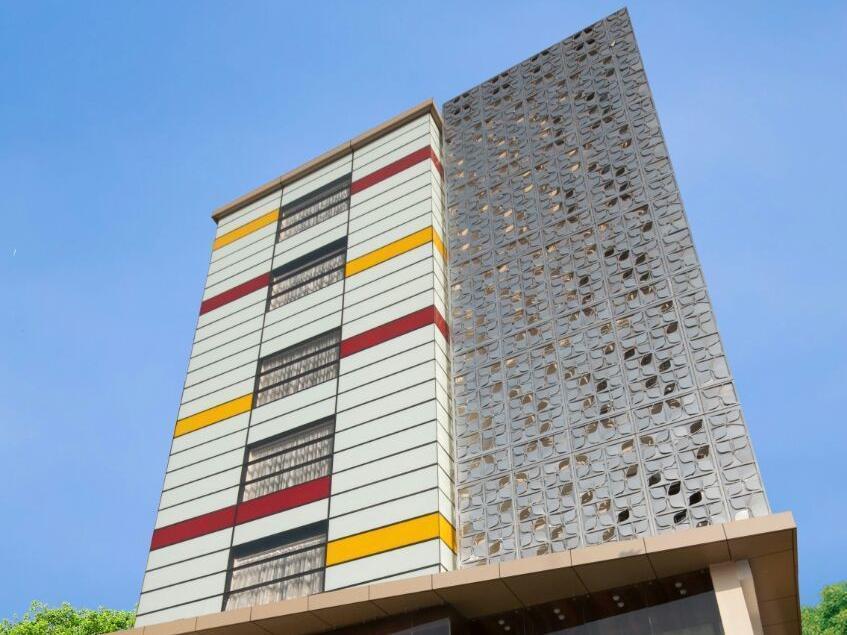 Hotel Celesta - Kalkuta Zewnętrze zdjęcie